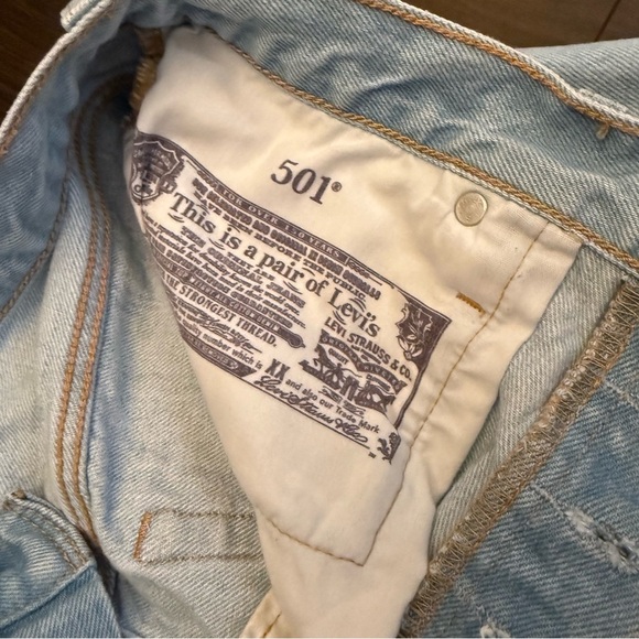 Levi's 501 Blue‎ Jean Shorts Distressed Frayed Hem - Picture 5 of 6